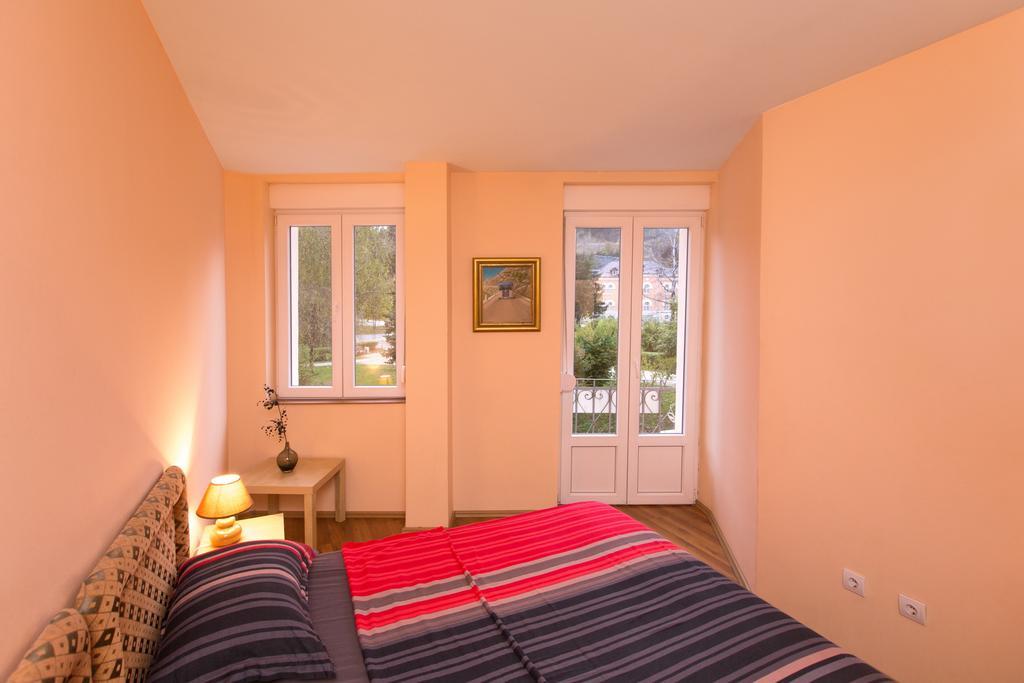 Apartments Bokan Cetinje Rum bild