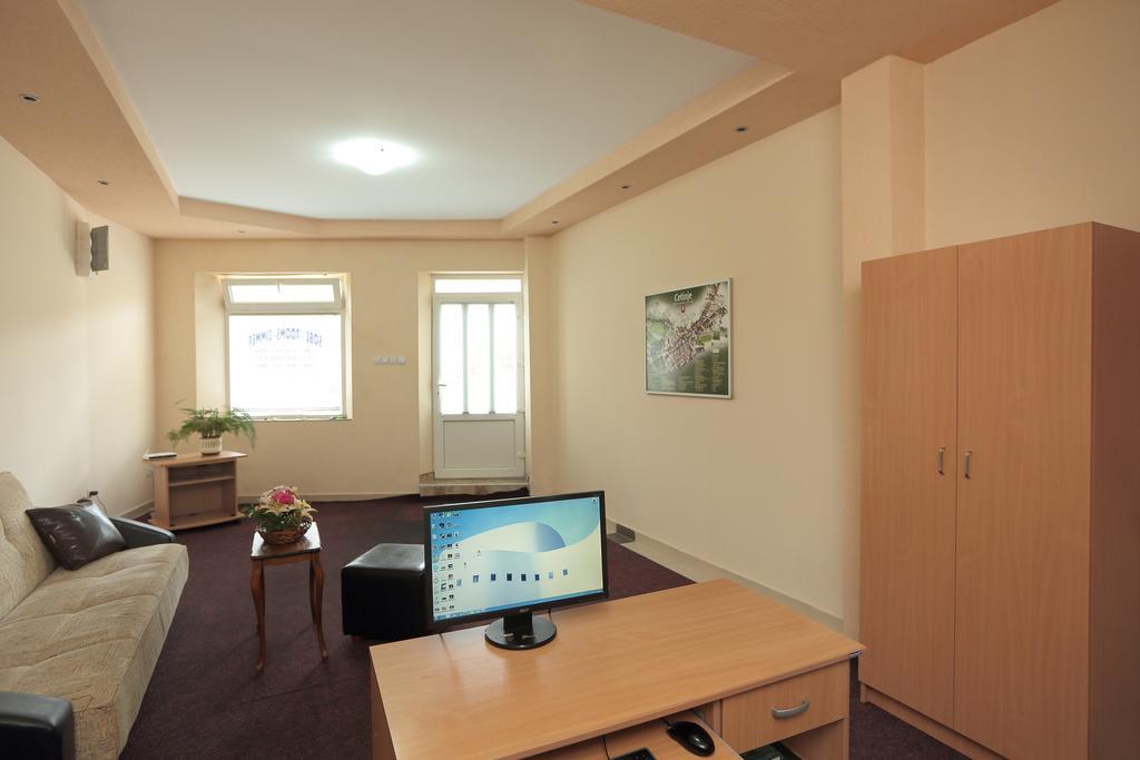 Apartments Bokan Cetinje Exteriör bild